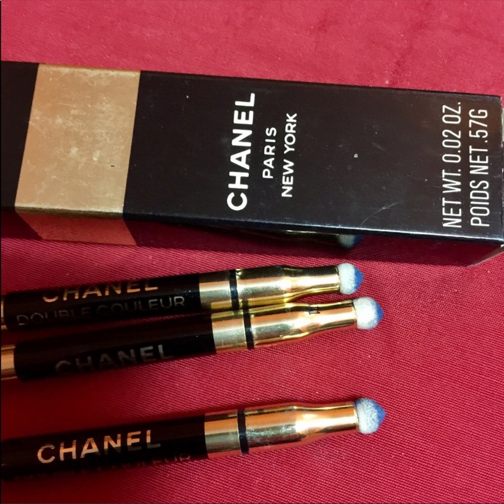 Chanel French Accents Duo Stick Emerald & Sapphire Host Pick 11/03/2021 - Picture 6 of 8